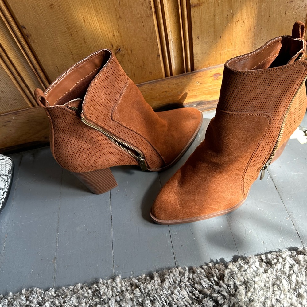 brown heel booties size 8